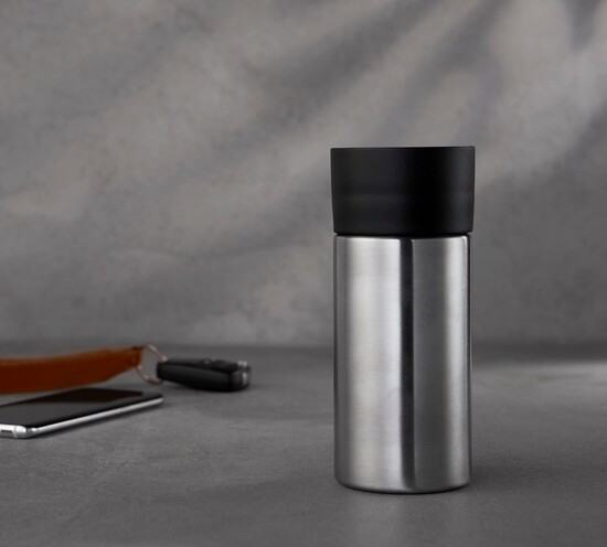Thermobecher Druckverschluss