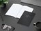 Notizbuch Tablet-Book Farbschnitt Naturkarton-Softcover schwarz, Papierformat/Lineatur DIN A5 / Winkelkaro, Farbschnitt/Logodruck mittelblau/mittelblau