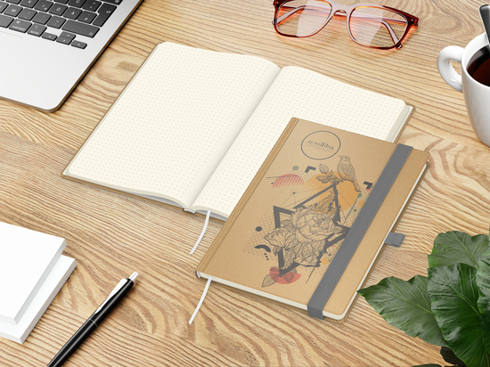 Notizbuch Match-Book Naturpapier-Hardcover individuell bedruckt, DIN A5, Papierfarbe/Lineatur Cremefarben/Punktraster, Einband-Papierfarbe Braun