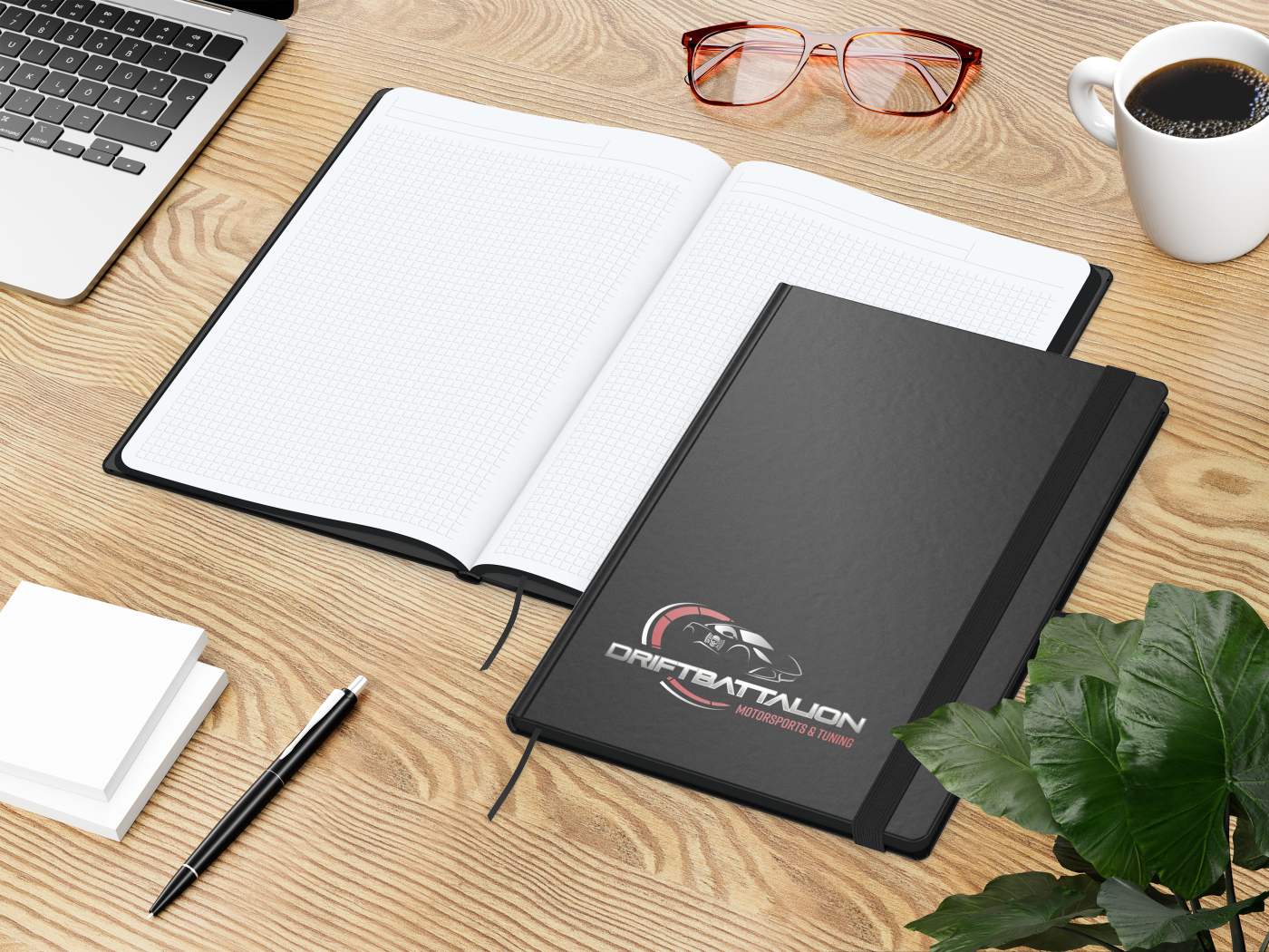 Notizbuch Hardcover Black-Book Ausstattung schwarz, DIN A4, Lineatur Winkelkaro, Siebdruck-Digital inkl.