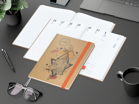 Wochenkalender vorne + Notizen hinten Match-Hybrid Papier-Hardcover, DIN A4, Einband-Material Naturpapier braun