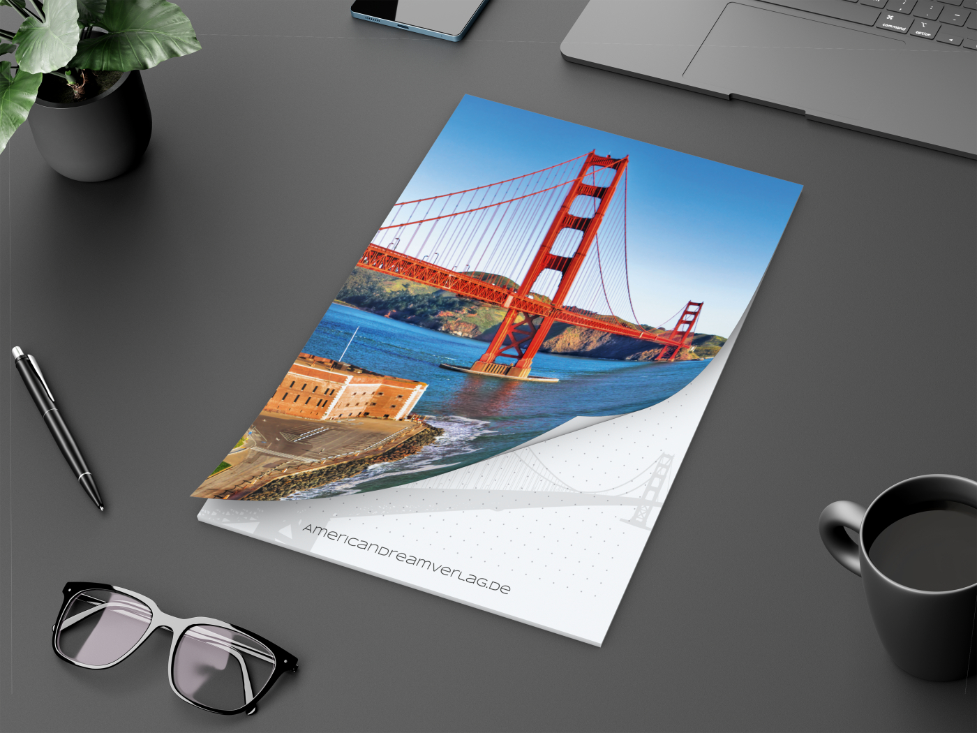 Schreibblock Cover Bestseller, A4, 50 Blatt mit 4fach-Abheftlochung