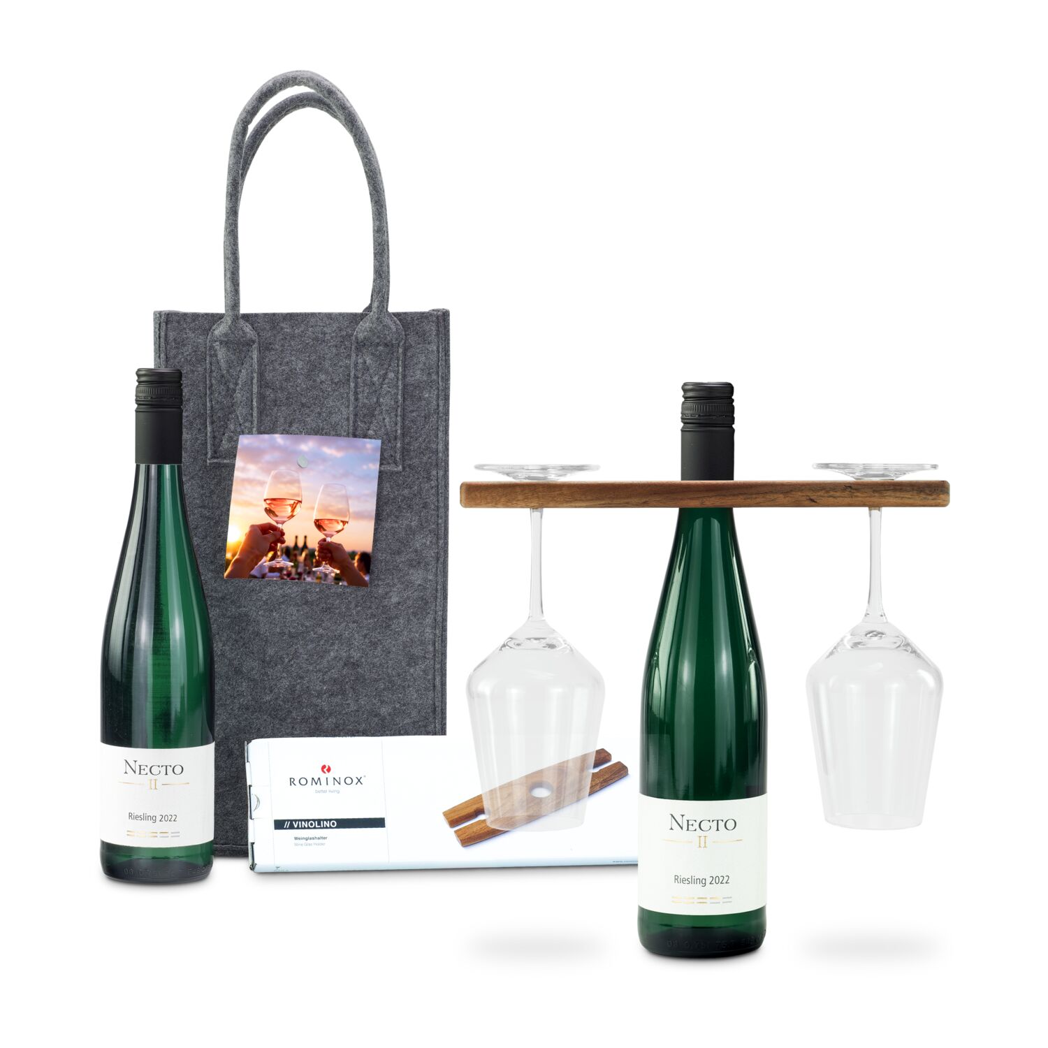 In dieser praktischen ROMINOX® Filztasche befinden sich ein erstklassiger Rieslingwein (0,75 l) und ein ROMINOX® Weinglashalter.