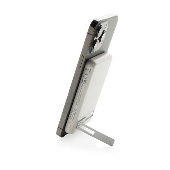 Zen 5000mAh 5W magnetische Bambus-Powerbank aus RCS rPlastik