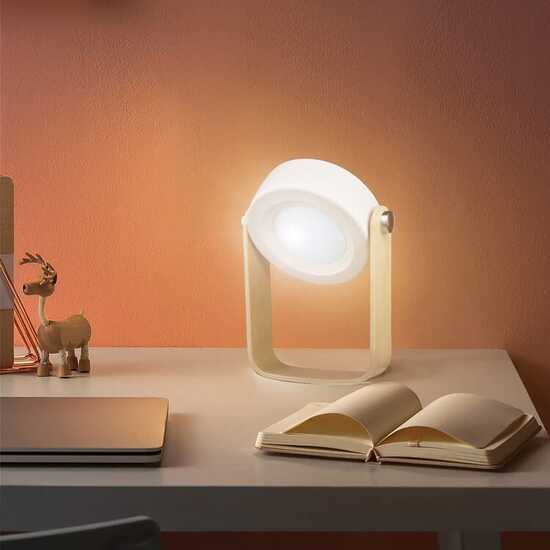 Coollux Multifunktions-LED-Lampe mit Bambusgriff