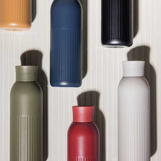 Sagaform Tekla Push Stahlisolierflasche mit Druckverschluss (recycelt) 500 ml