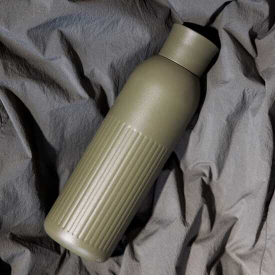 Sagaform Tekla Push Stahlisolierflasche mit Druckverschluss (recycelt) 500 ml