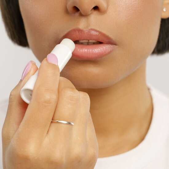 Klassischer Lippenpflegestift aus recycelten Materialien