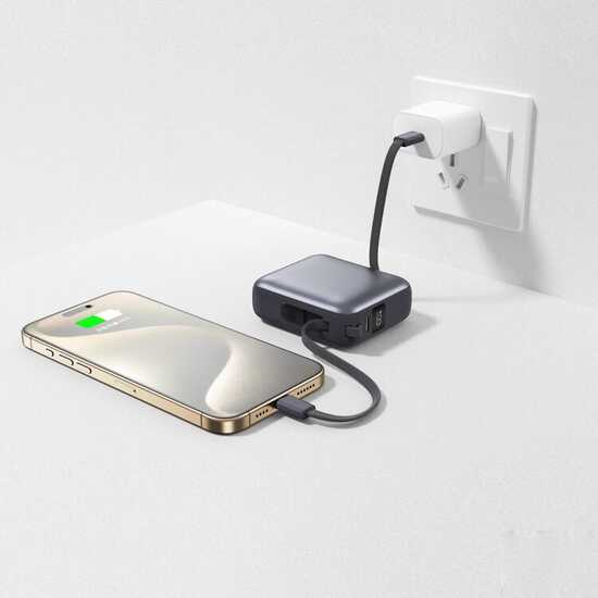 Nova Powerbank 22,5 W Power Delivery mit integrierten Kabeln 10.000 mAh