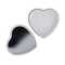 Lippenbalsam  in Flacher metallischer Herzformdose